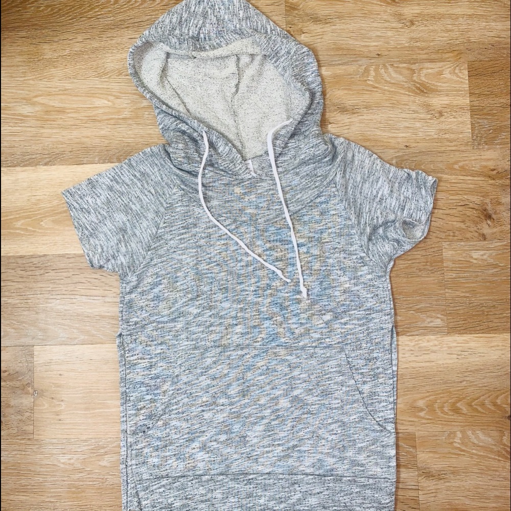 Strut-This Short-Sleeve Gray Hoodie Size Small
